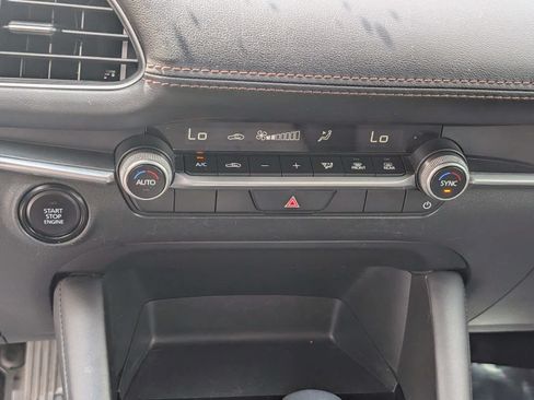 Used 2024 MAZDA MAZDA3 s FWD image 21