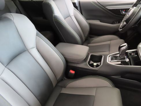 Certified 2025 Subaru Outback Onyx Edition image 28