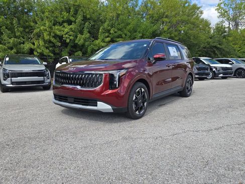 New 2026 Kia Carnival EX FWD image 4
