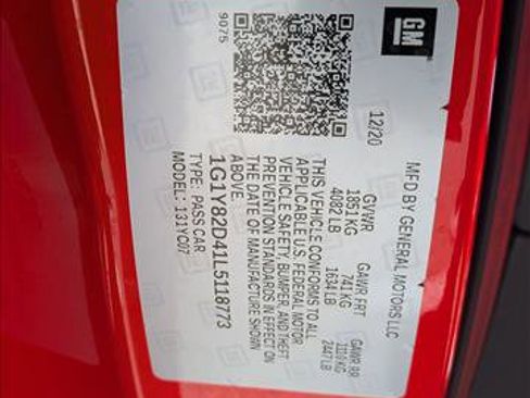 Used 2020 Chevrolet Corvette Stingray Premium Cpe w/ 3LT Preferred Equipment Group image 17