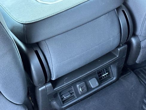 Used 2021 Chevrolet Silverado 1500 LT image 20