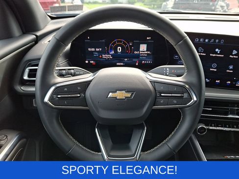 Used 2024 Chevrolet Traverse LT FWD image 22