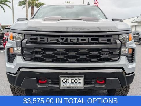 Used 2025 Chevrolet Silverado 1500 Custom Trail Boss w/ LPO, Dark Essentials Package image 2