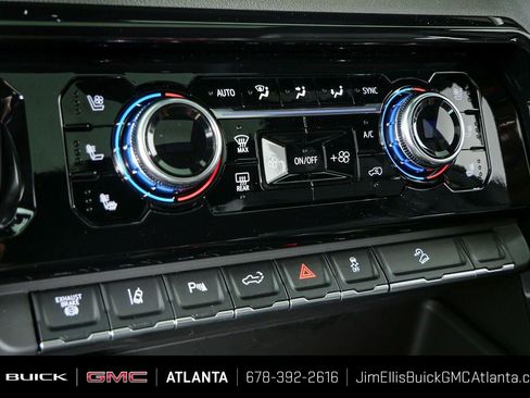 Certified 2026 GMC Sierra 2500 AT4 w/ AT4 Premium Plus Package AWD/4WD image 17