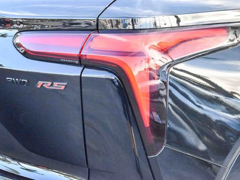 New 2025 Chevrolet Blazer EV RS w/ Super Cruise Package AWD/4WD image 7