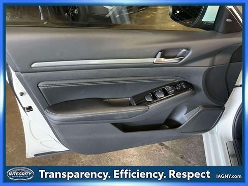 Certified 2023 Nissan Altima 2.5 SL AWD/4WD image 16