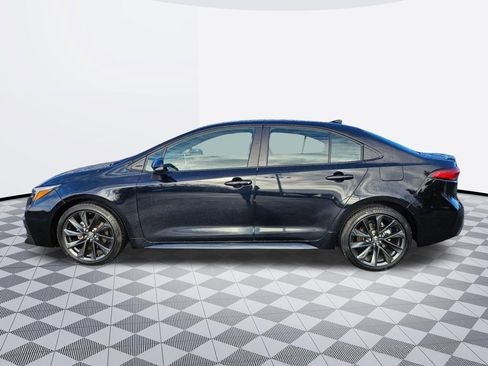 Used 2024 Toyota Corolla XSE image 3