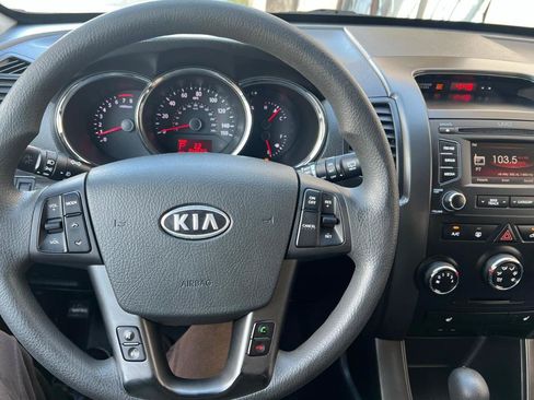 Used 2013 Kia Sorento LX w/ Convenience Pkg FWD image 21