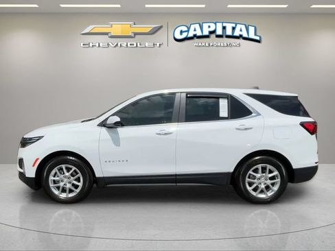Used 2024 Chevrolet Equinox LT FWD image 2