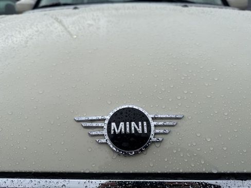 Used 2020 MINI Cooper 4-Door Hardtop image 5