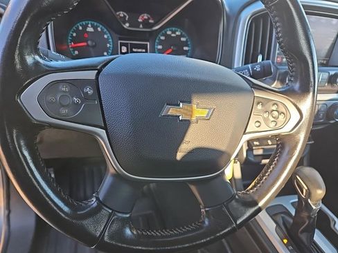 Used 2022 Chevrolet Colorado LT w/ Fleet Safety Package image 22