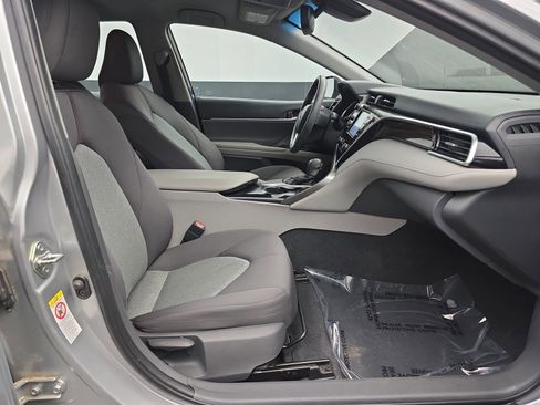 Used 2018 Toyota Camry LE w/ Convenience Package image 36