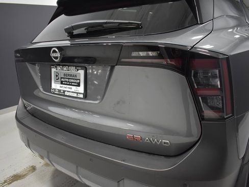 Certified 2025 Nissan Kicks SR image 12