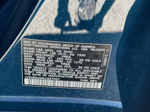 Used 2020 Volkswagen Atlas Cross Sport SE w/ Towing Package FWD image 38