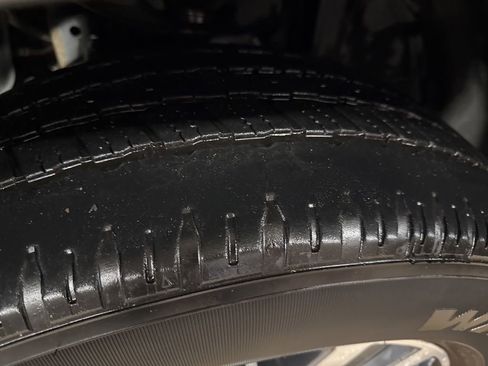 Used 2019 Nissan Armada SL w/ Premium Package image 29