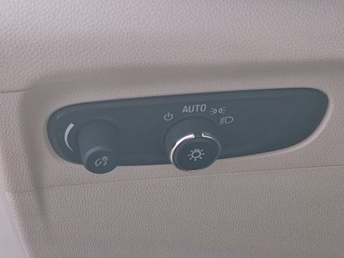 Certified 2023 Buick Envision Preferred image 35