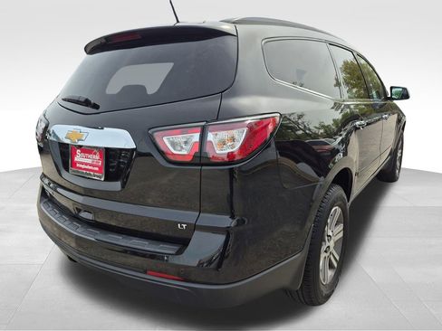 Used 2017 Chevrolet Traverse LT image 11