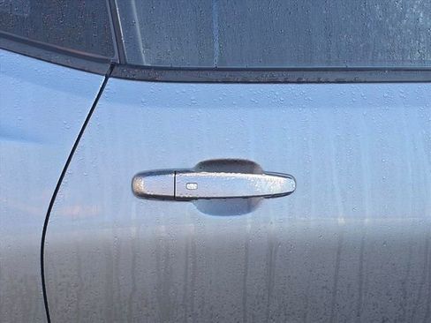 Used 2020 Chevrolet Camaro LT w/ RS Package image 17