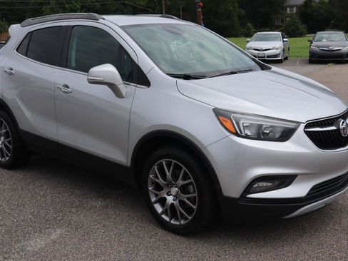Used 2018 Buick Encore Sport Touring w/ Safety Package FWD image 9