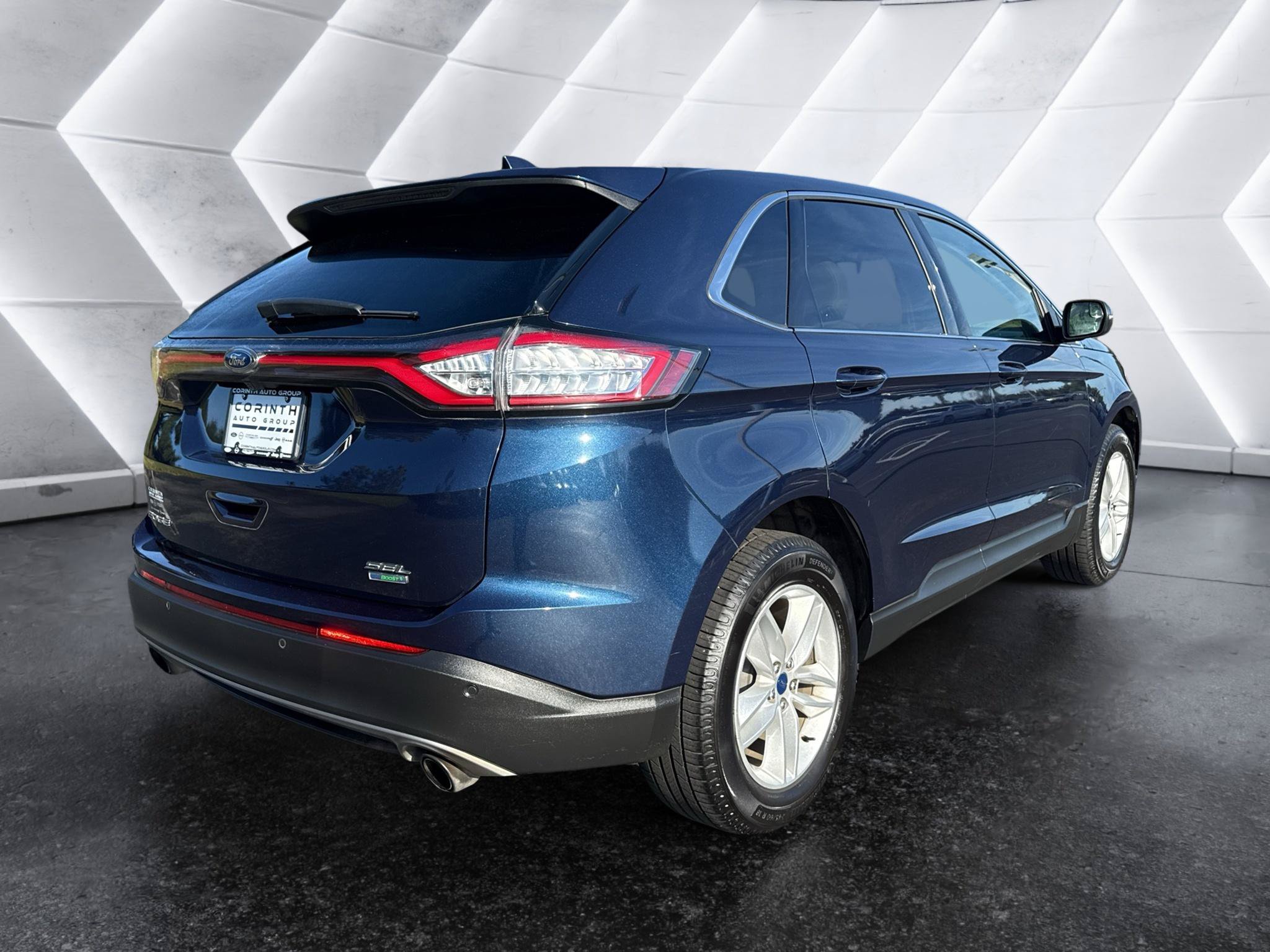 Used 2017 Ford Edge SEL w/ Equipment Group 201A FWD image 7