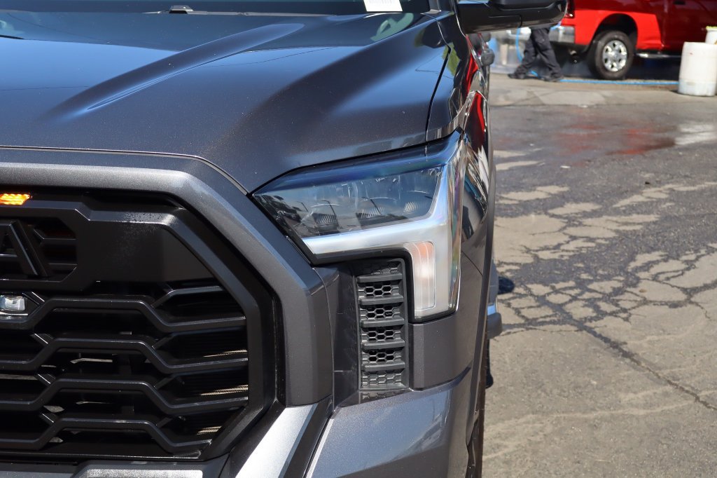 Used 2023 Toyota Tundra SR5 w/ SR5 Convenience Package AWD/4WD image 8