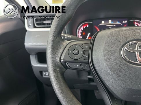 Used 2023 Toyota RAV4 XLE image 6