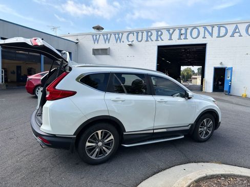 Used 2018 Honda CR-V Touring image 11