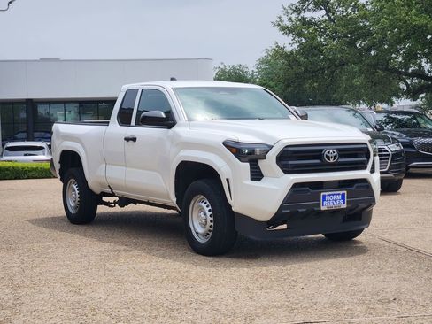 Used 2024 Toyota Tacoma SR RWD image 3
