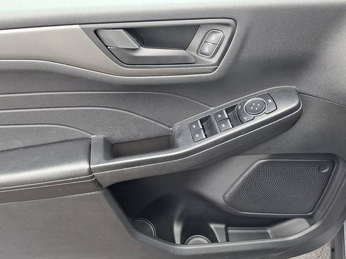 Used 2025 Ford Escape Active AWD/4WD image 13