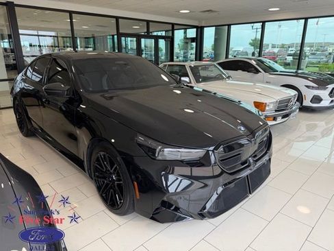 Used 2025 BMW M5 w/ Carbon Package image 1