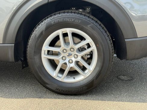Used 2026 Ford Explorer Active RWD image 19