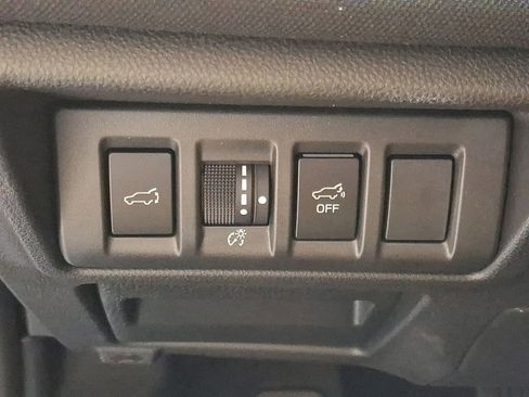 Certified 2025 Subaru Outback Premium image 29