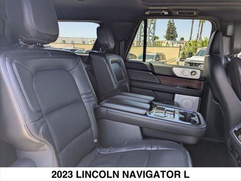 Certified 2023 Lincoln Navigator L Reserve AWD/4WD image 24