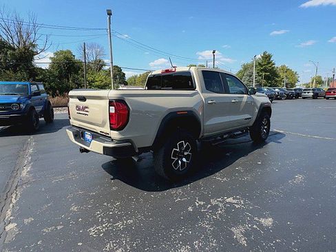 Used 2024 GMC Canyon AT4X image 8