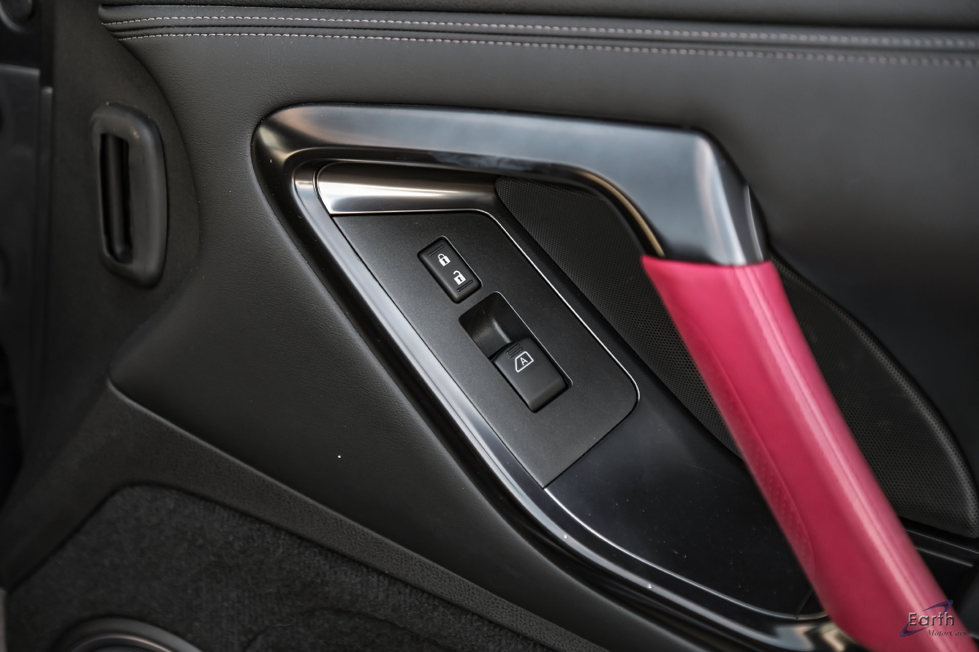 Used 2013 Nissan GT-R Black Edition AWD/4WD image 99
