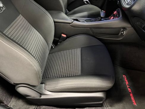 Used 2018 Dodge Challenger Scat Pack RWD image 49