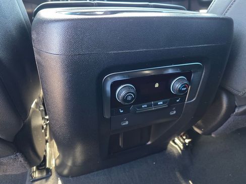 Used 2024 Chevrolet Tahoe Z71 w/ Luxury Package image 26