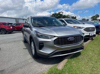 Used 2023 Ford Escape Active image 1