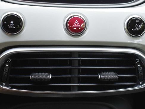 Used 2020 FIAT 500X Pop AWD/4WD image 18