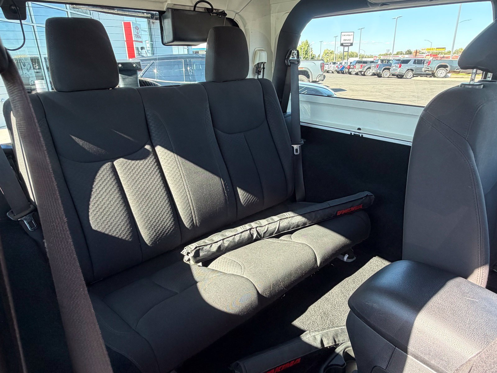 Used 2016 Jeep Wrangler Sport AWD/4WD image 25