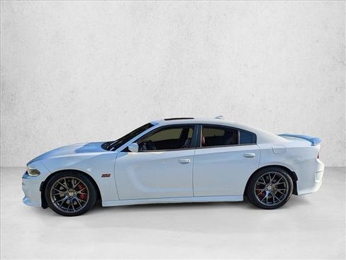 Used 2017 Dodge Charger SRT w/ Harman/Kardon Audio Group RWD image 8