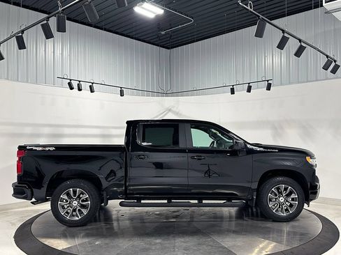 Used 2023 Chevrolet Silverado 1500 RST AWD/4WD image 11