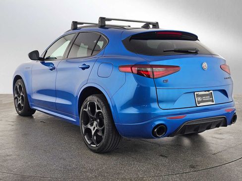 Used 2023 Alfa Romeo Stelvio Estrema AWD/4WD image 3