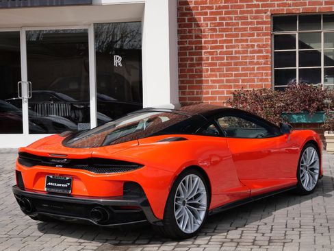 Used 2025 McLaren GTS RWD image 4