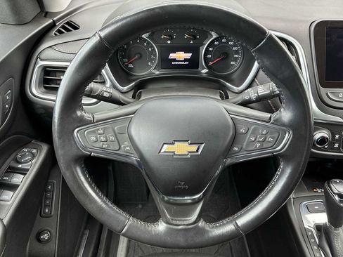 Used 2021 Chevrolet Equinox Premier AWD/4WD image 11