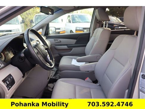 Used 2012 Honda Odyssey Touring image 28