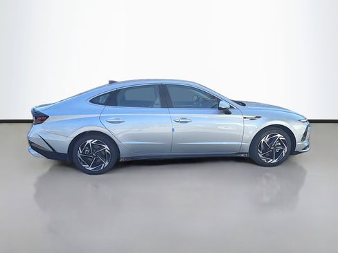 New 2026 Hyundai Sonata SEL image 2