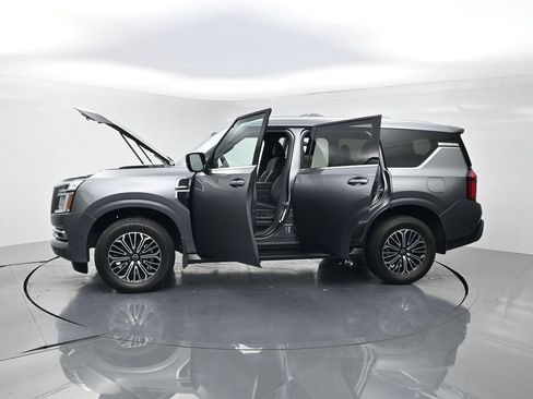 Used 2025 Nissan Armada SL w/ Captain's Chari Seat Package AWD/4WD image 27