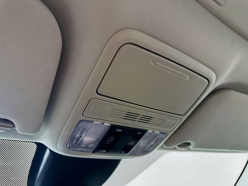 Used 2025 Honda Odyssey EX-L image 35