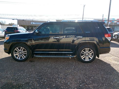 Used 2013 Toyota 4Runner SR5 image 4